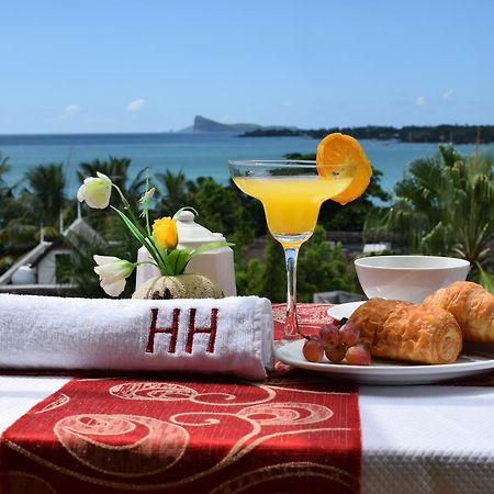 Hypertek Hotel Grand Baie Bagian luar foto