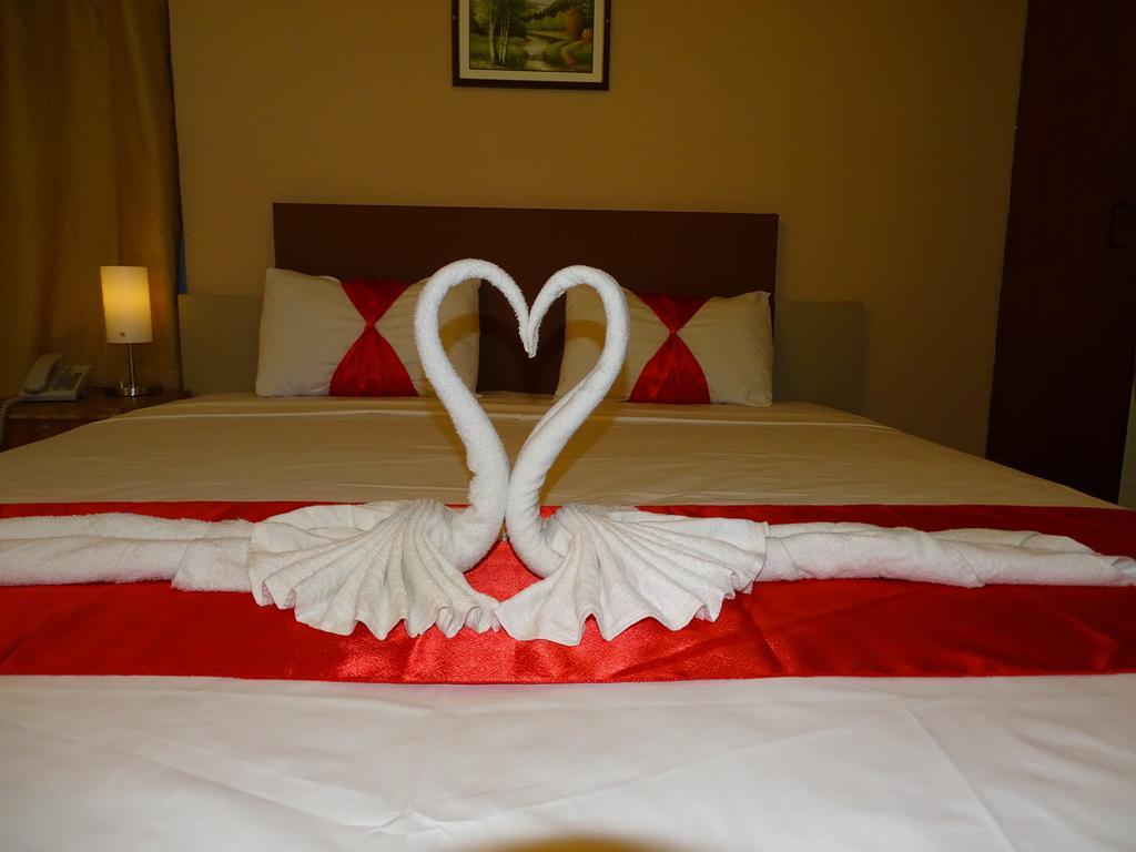 Hypertek Hotel Grand Baie Bagian luar foto