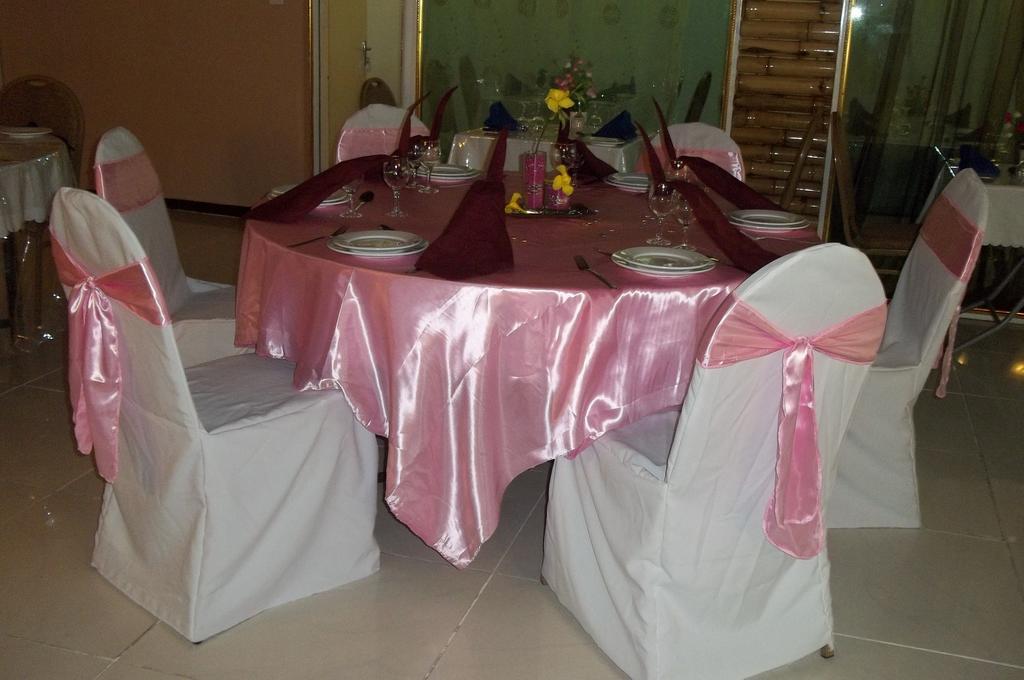 Hypertek Hotel Grand Baie Bagian luar foto