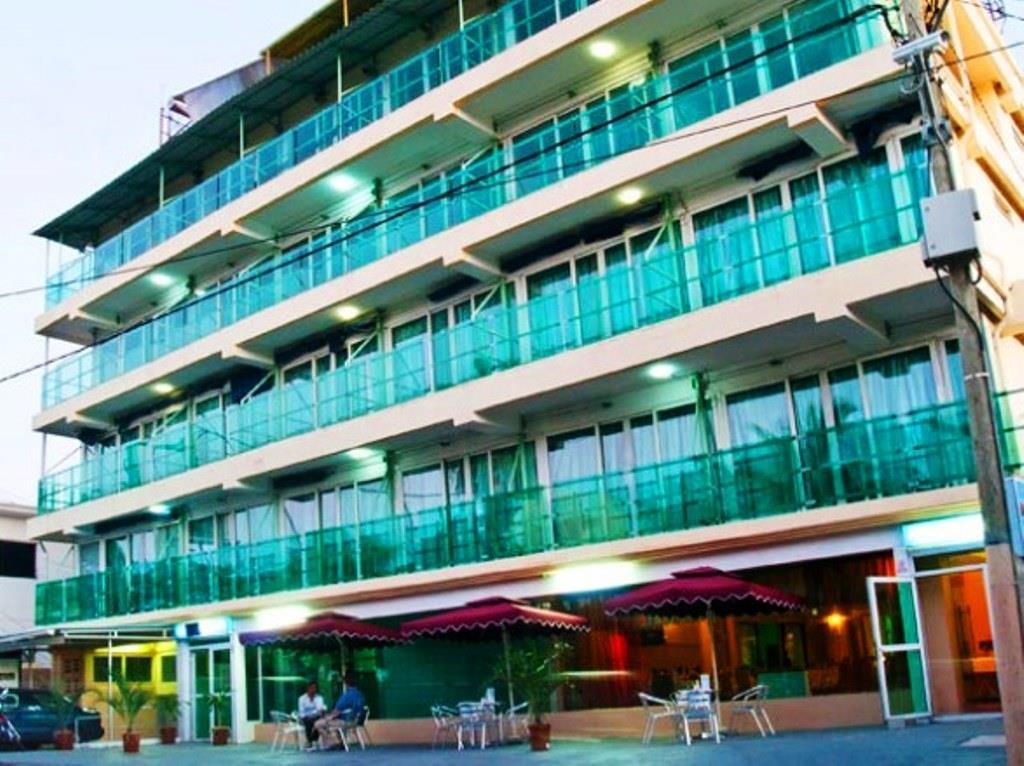 Hypertek Hotel Grand Baie Bagian luar foto