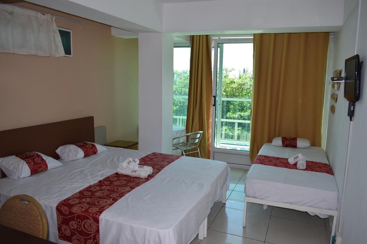Hypertek Hotel Grand Baie Bagian luar foto