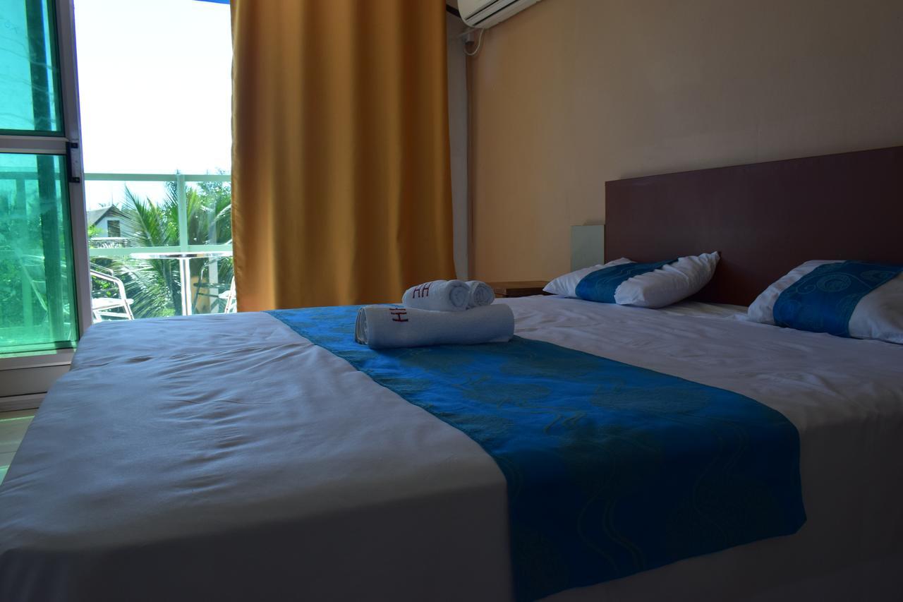 Hypertek Hotel Grand Baie Bagian luar foto